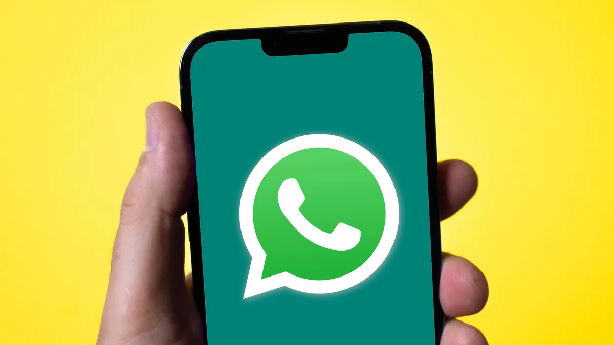 WhatsApp：在个人生活和商业合作中扮演重要角色。